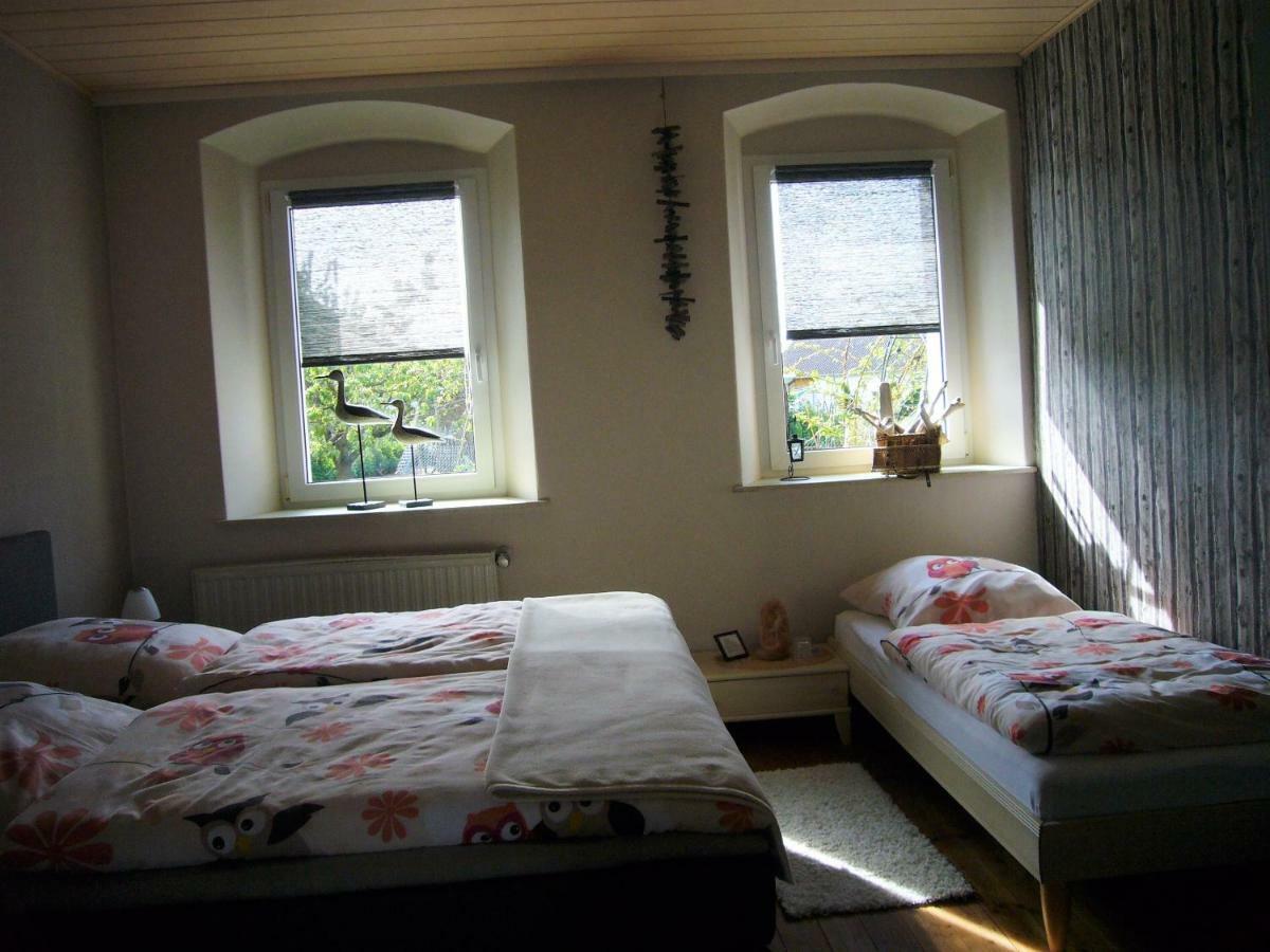 Ferienwohnung Im Alten Schulhaus - Keine Monteure Plech Extérieur photo